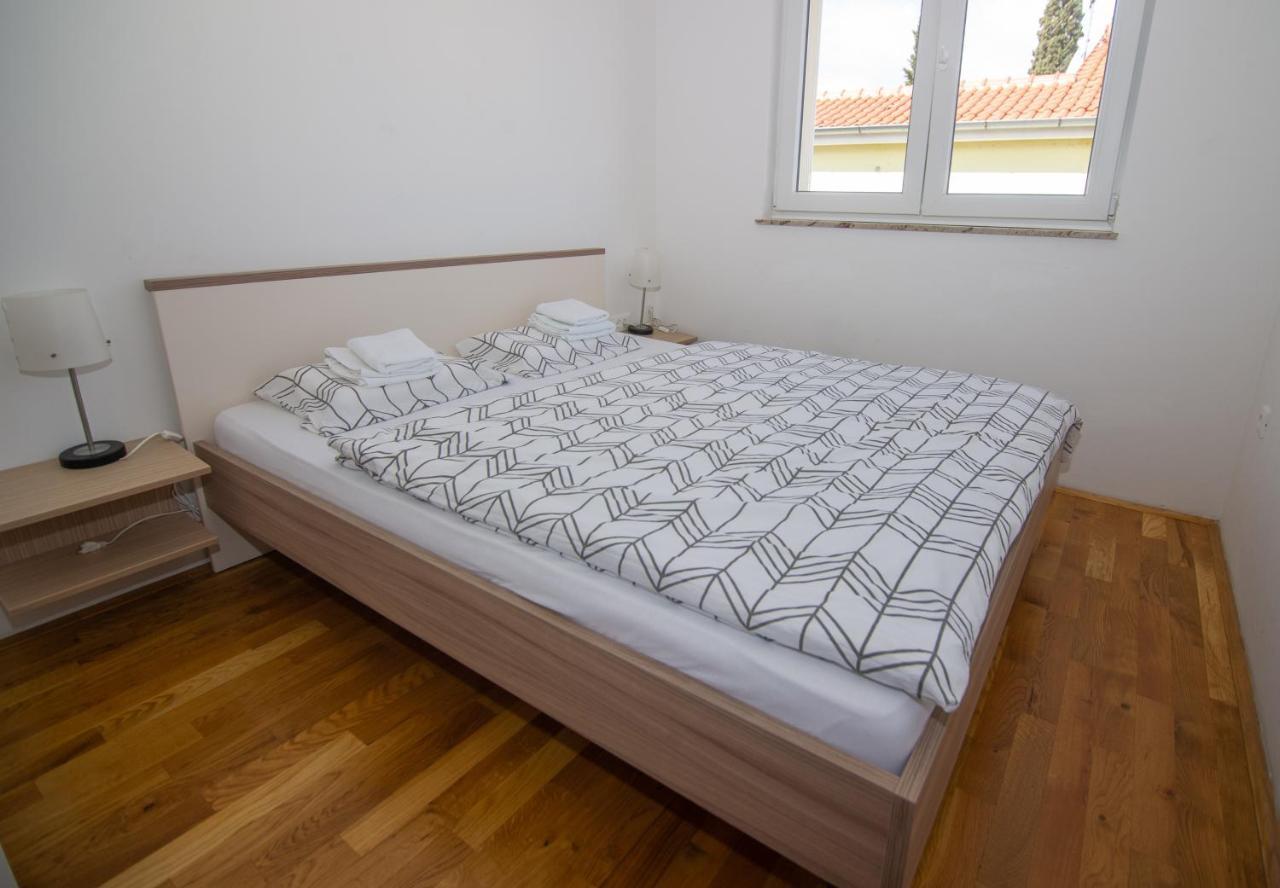 מאלינסקה Apartment Davor מראה חיצוני תמונה
