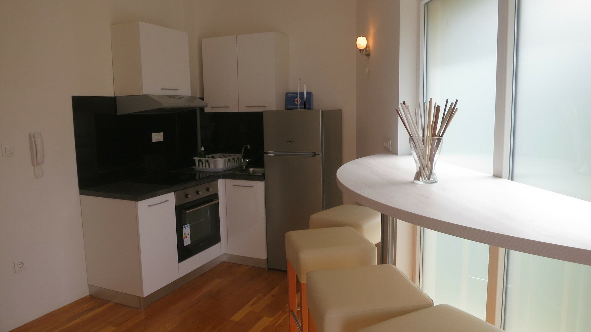 מאלינסקה Apartment Davor מראה חיצוני תמונה